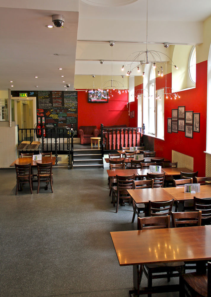 Yha St Paul's Hostal